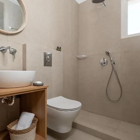 Vavoulas Village דירה *